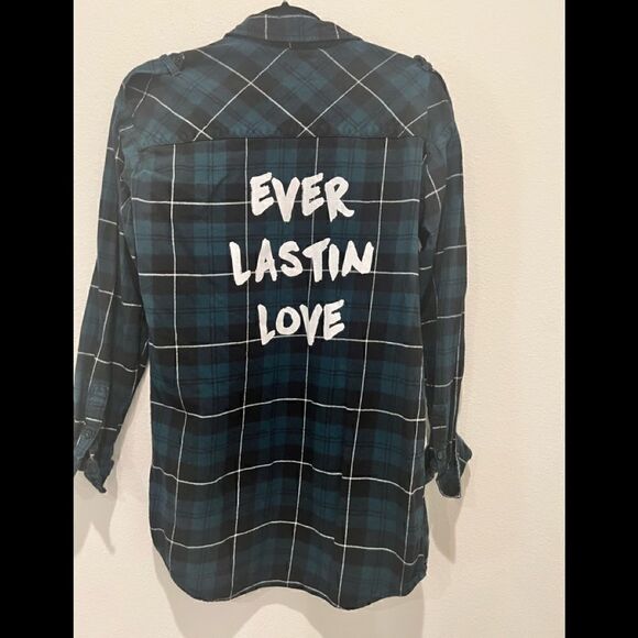 FOREVER 21 Green/Black Plaid Long Sleeve Flannel Button up Shirt |Logo | Size  M - Picture 2 of 3